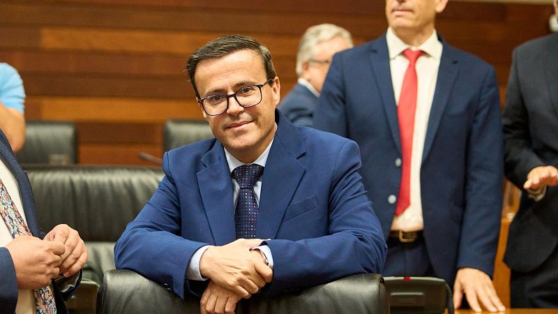 El secretario general del PSOE extremeño, Miguel Ángel Gallardo, en la Asamblea de Extremadura