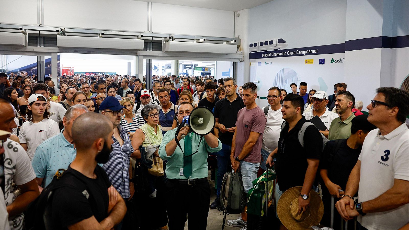 Se restablece de manera progresiva la circulación de alta velocidad en la estación de Madrid-Chamartín