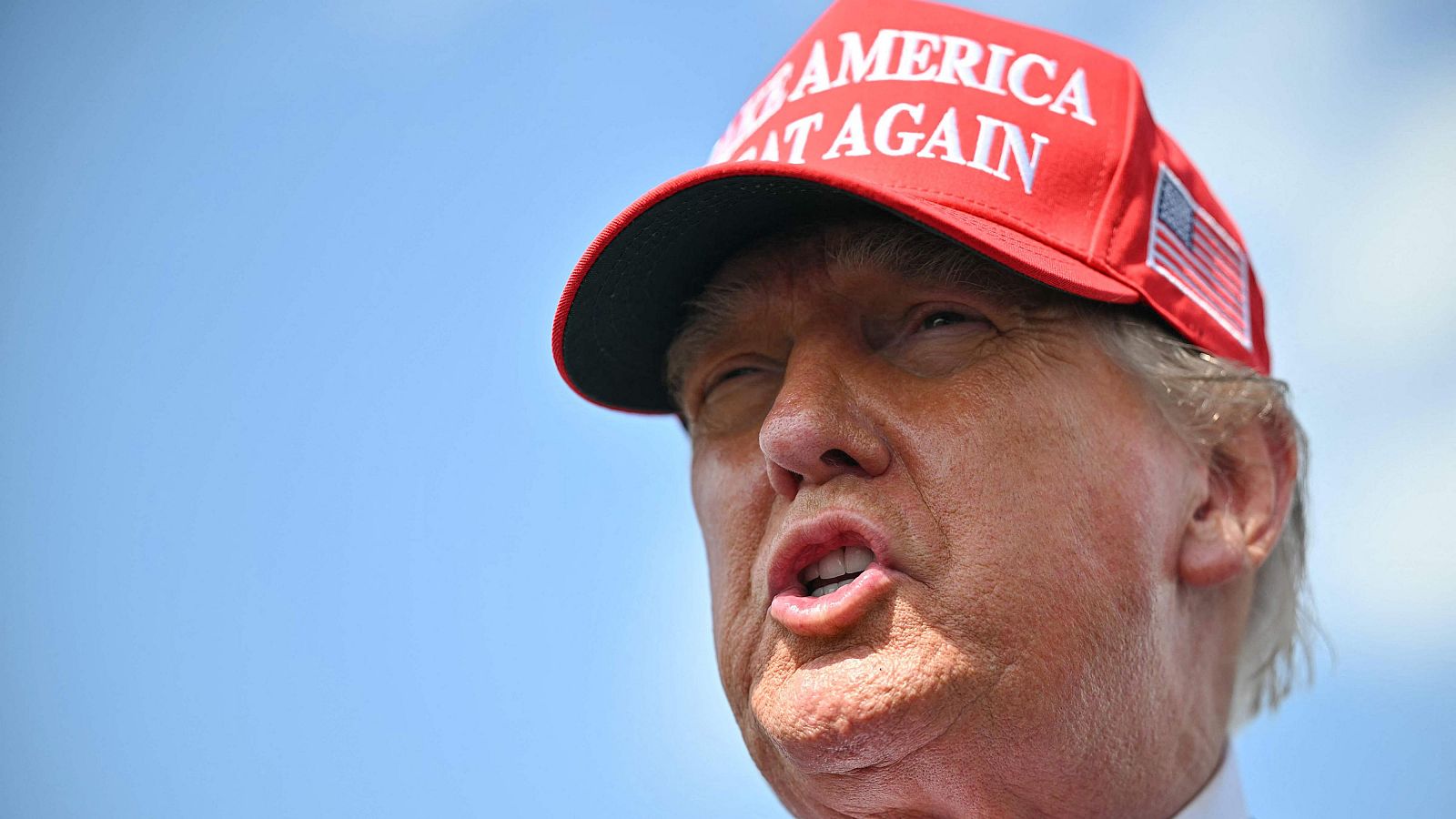 Trump dice que España siempre ha pagado muy poco como miembro de la OTAN