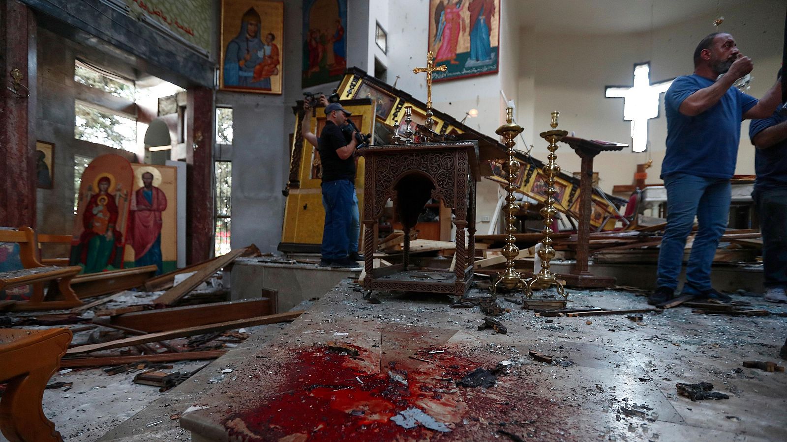 Al menos 15 muertos en un ataque terrorista en una iglesia de Damasco