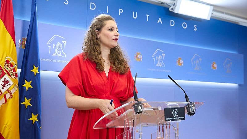 La portavoz del PP en el Congreso de los Diputados, Ester Muñoz,  durante una rueda de prensa
