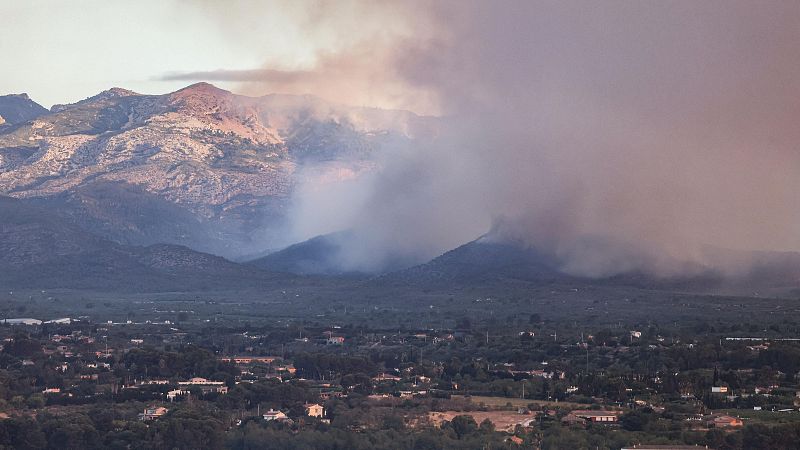 Imatge general de l'incendi de Paüls. | ACN