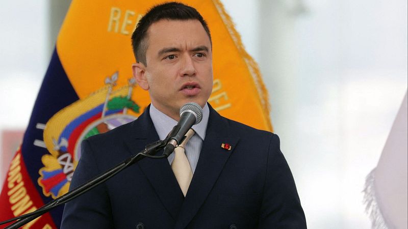 Imagen de archivo del presidente Daniel Noboa durante un discurso tras recibir sus credenciales del CNE en el Palacio de Cristal del Centro Cultural Itchimbia en Quito, Ecuador.