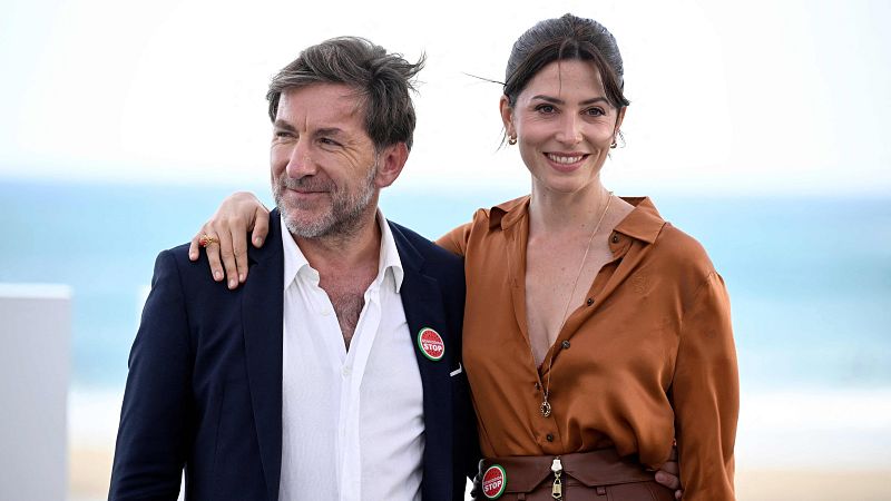 Antonio de la Torre y Bárbara Lennie, en la presentación de 'Los tigres' en el Festival de San Sebastián.