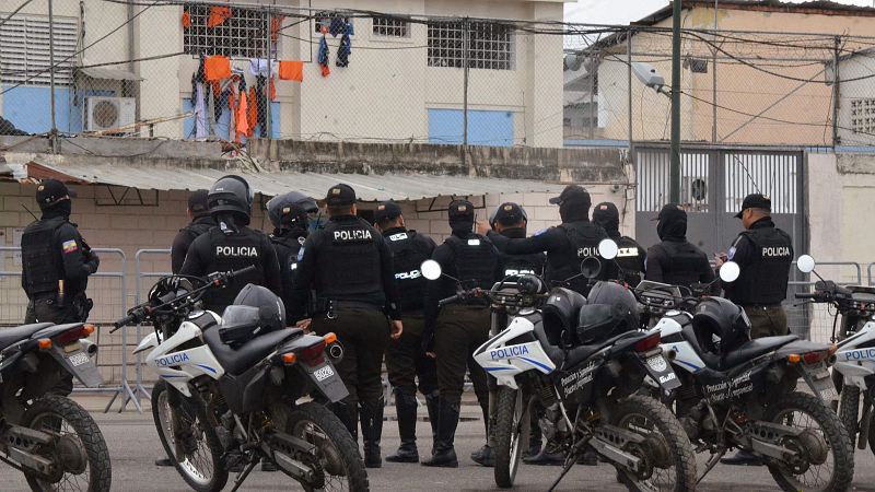 Al menos 14 muertos en un enfrentamiento en una cárcel en Ecuador