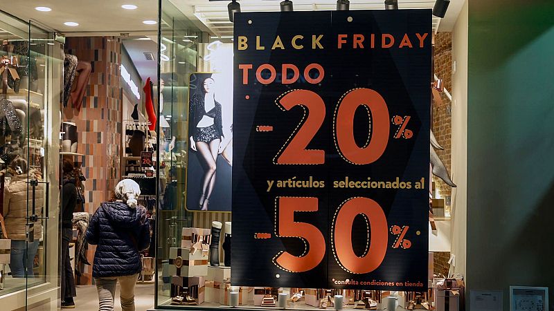 La justicia avala las sanciones de Consumo a siete empresas por falsas rebajas durante el 'Black Friday'