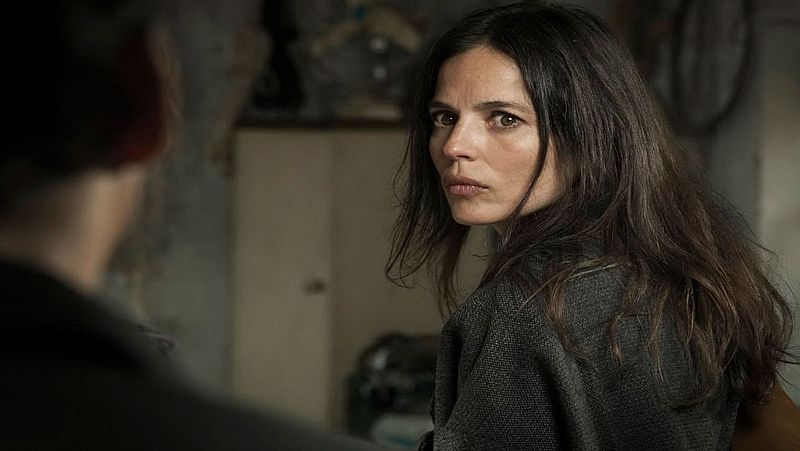 Imanol Uribe envuelve a Elena Anaya y Eduard Fernández en el terrorismo de ETA