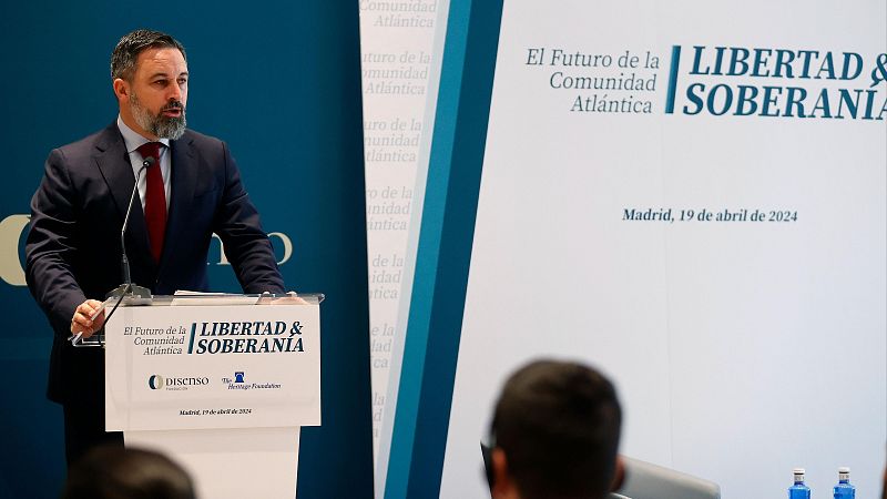 El líder de Vox, Santiago Abascal, en unas jornadas organizadas por Disenso en 2024