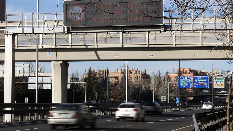 Los vehículos sin etiqueta empadronados en Madrid podrán seguir circulando por la ciudad hasta el final de 2026