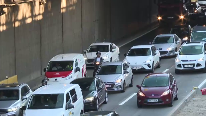 Retencions cròniques a Barcelona: els conductors passen 41 hores l'any atrapats