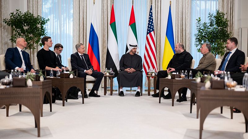 Reunion trilateral entre Ucrania, Rusia y Estados Unidos en Abu Dabi