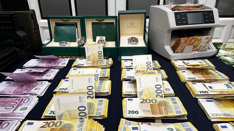 Un total de 105 personas han sido detenidas en Andalucía y Canarias en las dos fases de la operación Sombra Negra