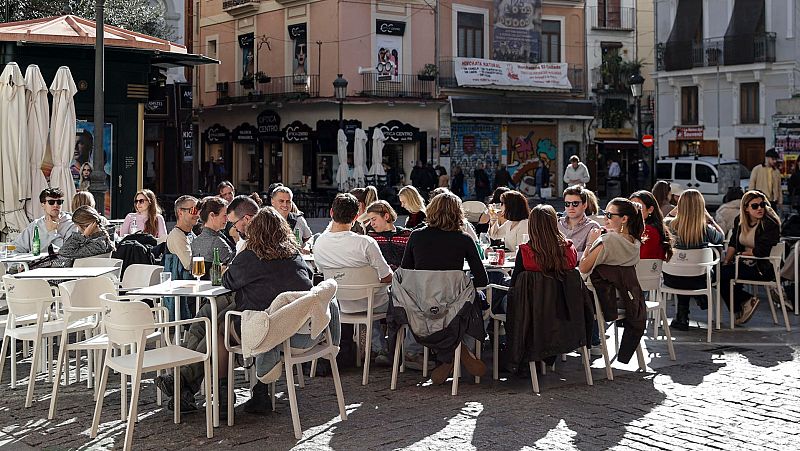 La tasa de paro baja del 10% por primera vez desde 2008, según los datos del INE del cierre de 2025