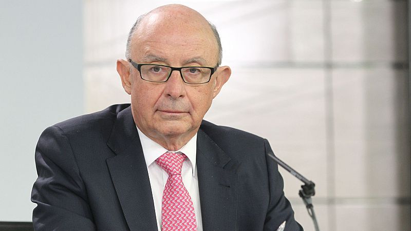Anticorrupción pide la documentación del despacho clave del 'caso Montoro' y del exministro de Hacienda