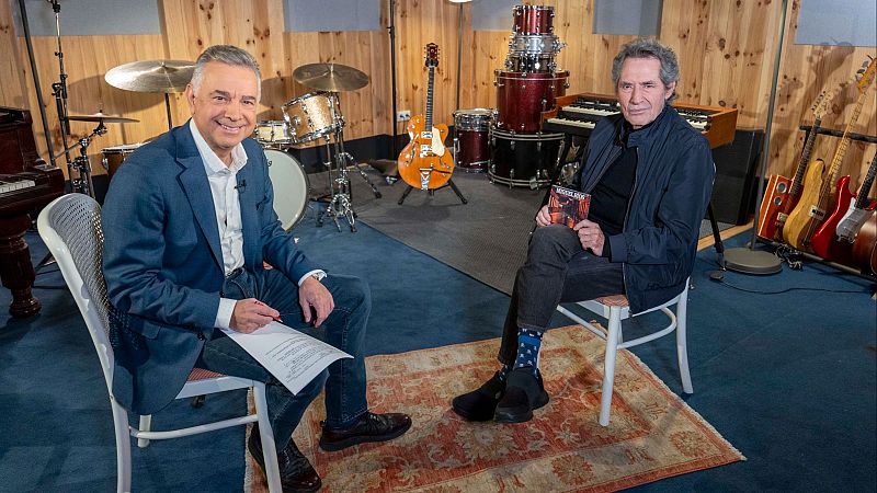 Jenaro Castro con Miguel Ríos durante la entrevista