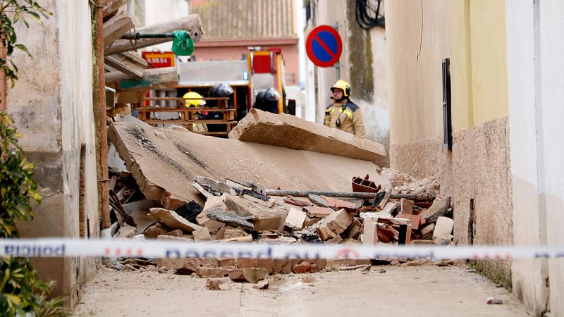Paret esfondrada d'una casa a Vilanova de Bellpuig | ACN