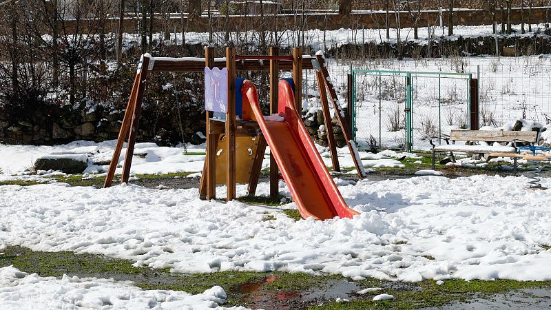 Parque nevado en El Vellón (Madrid) tras el paso de la borrasca Kristin