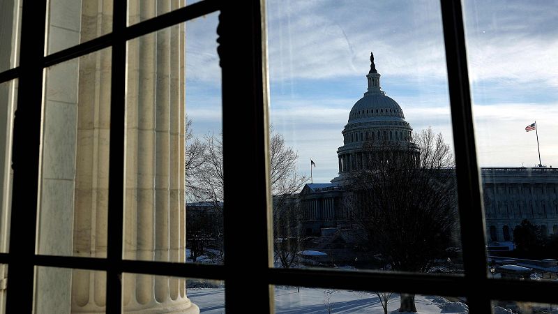 Los demócratas y la Casa Blanca llegan a acuerdo para evitar cierre del Gobierno