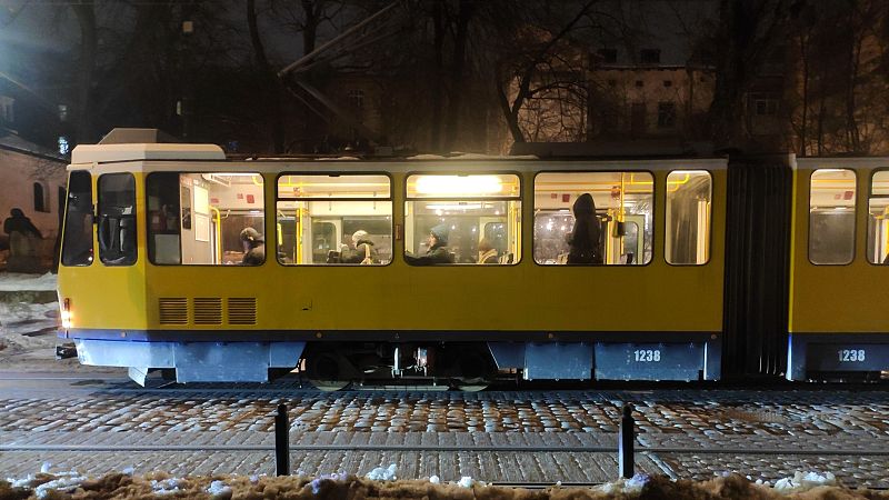 Un vehículo afectado por un corte eléctrico en Leópolis