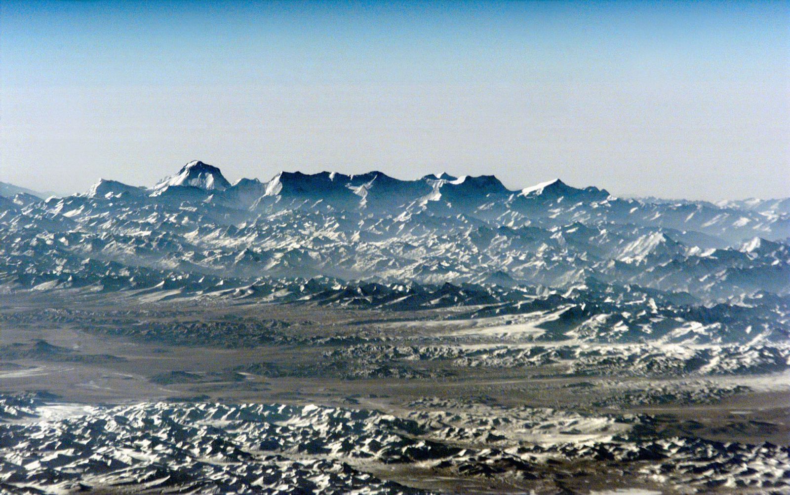 Imagen panorámica del Dhaulagiri (8.167 metros de altitud) coronada por Edurne Pasabán