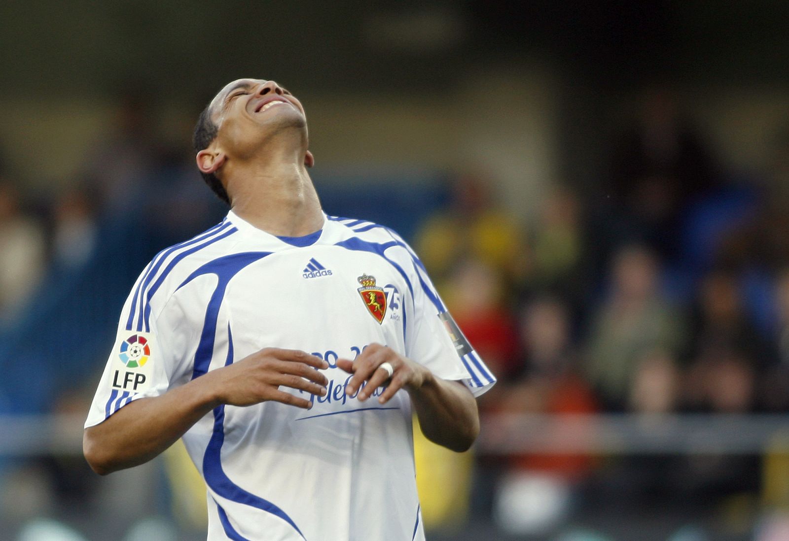 Real Zaragoza's Oliveira reacts during their Spanish first division soccer match against Villarreal