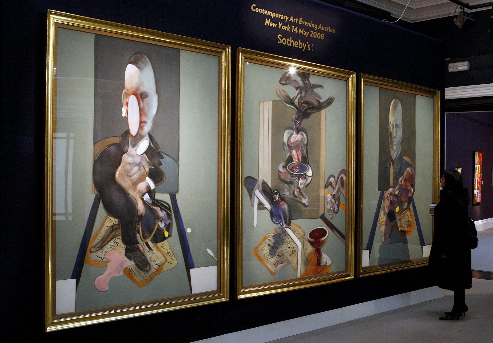 La obra 'Triptych 1976' del pintor irlandés Francis Bacon se ha vendido en Soptheby's por 55 millones de euros.