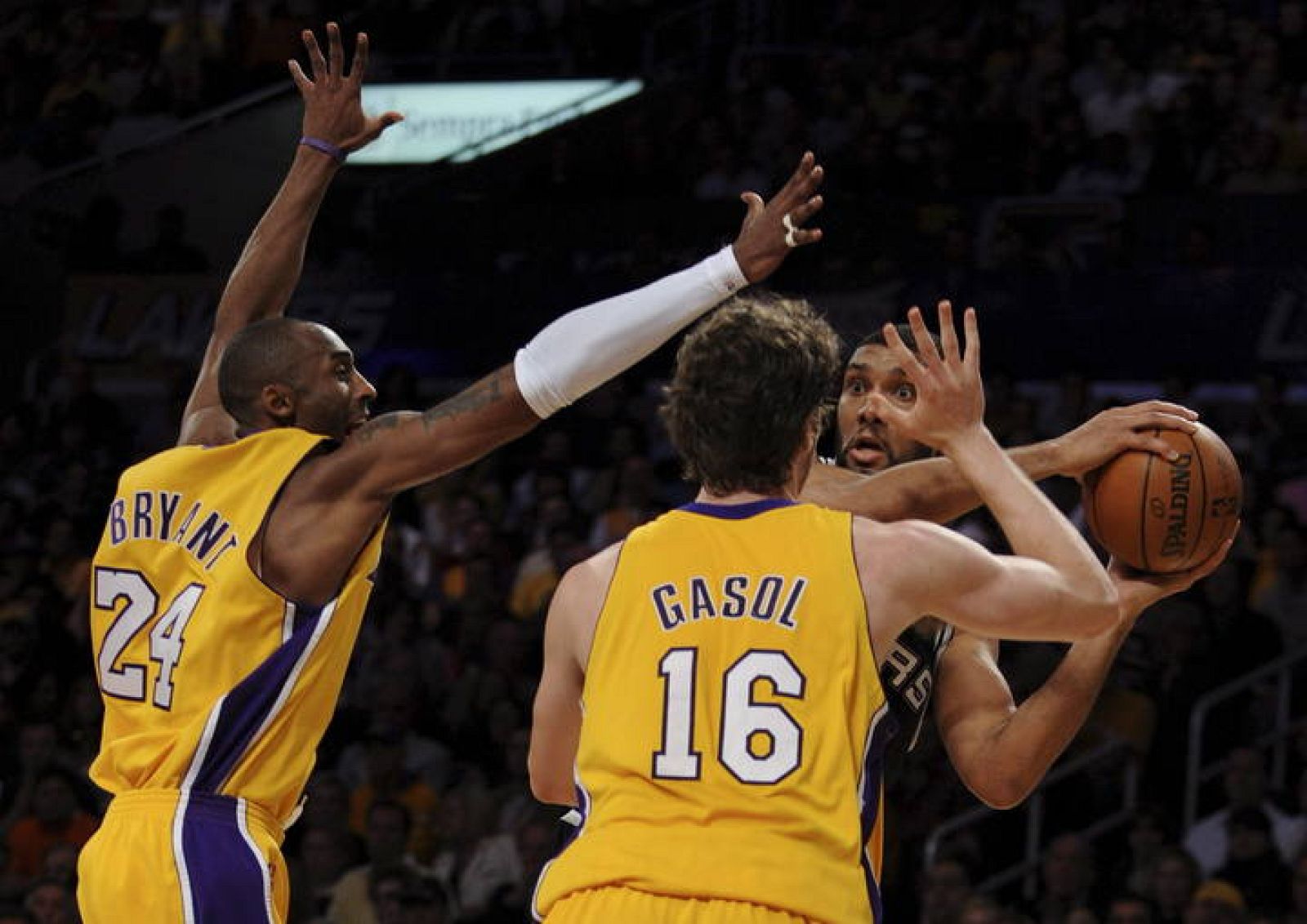 Los Lakers vuelven a ganar 
