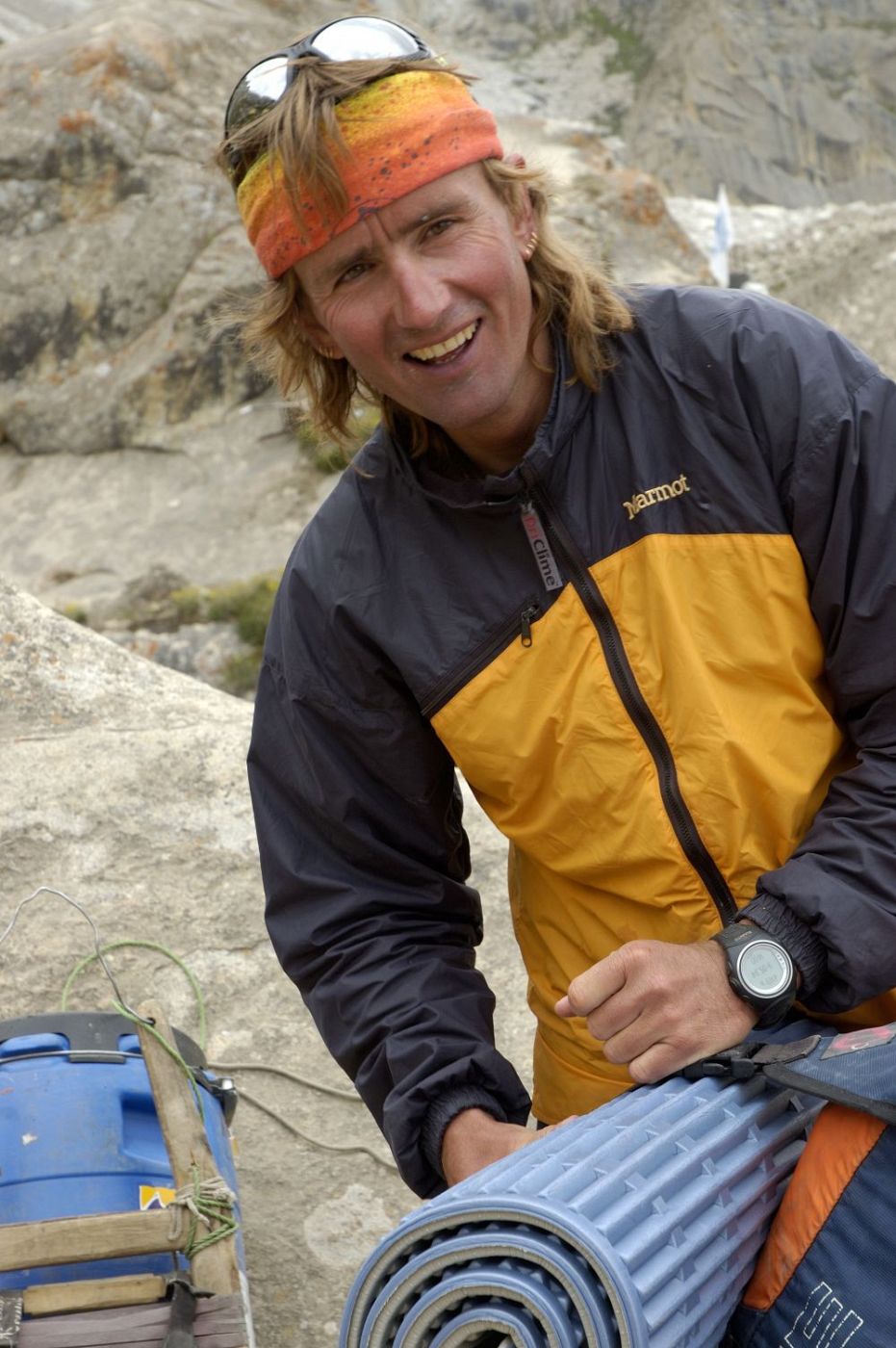 El alpinista Iñaki Otxoa en el campo base del K2 durante el verano 2004.