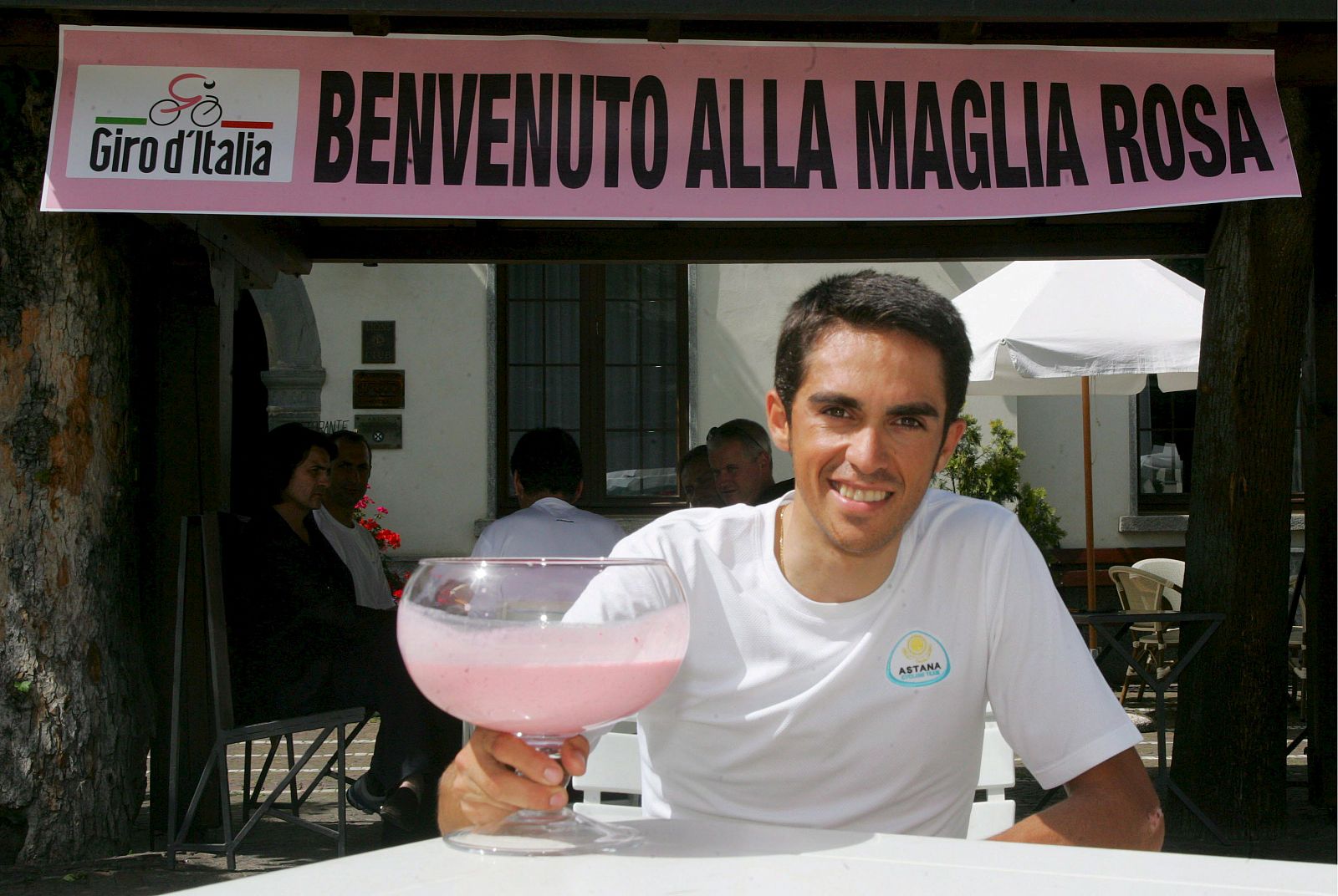 La 2 retransmitirá las últimas etapas del Giro, que podrían consagrar a un ganador español 15 años después.