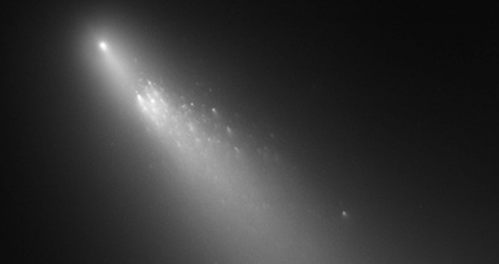 Imagen del cometa Schwassmann-Wachmann captada por el Telescopio Hubble de la NASA.