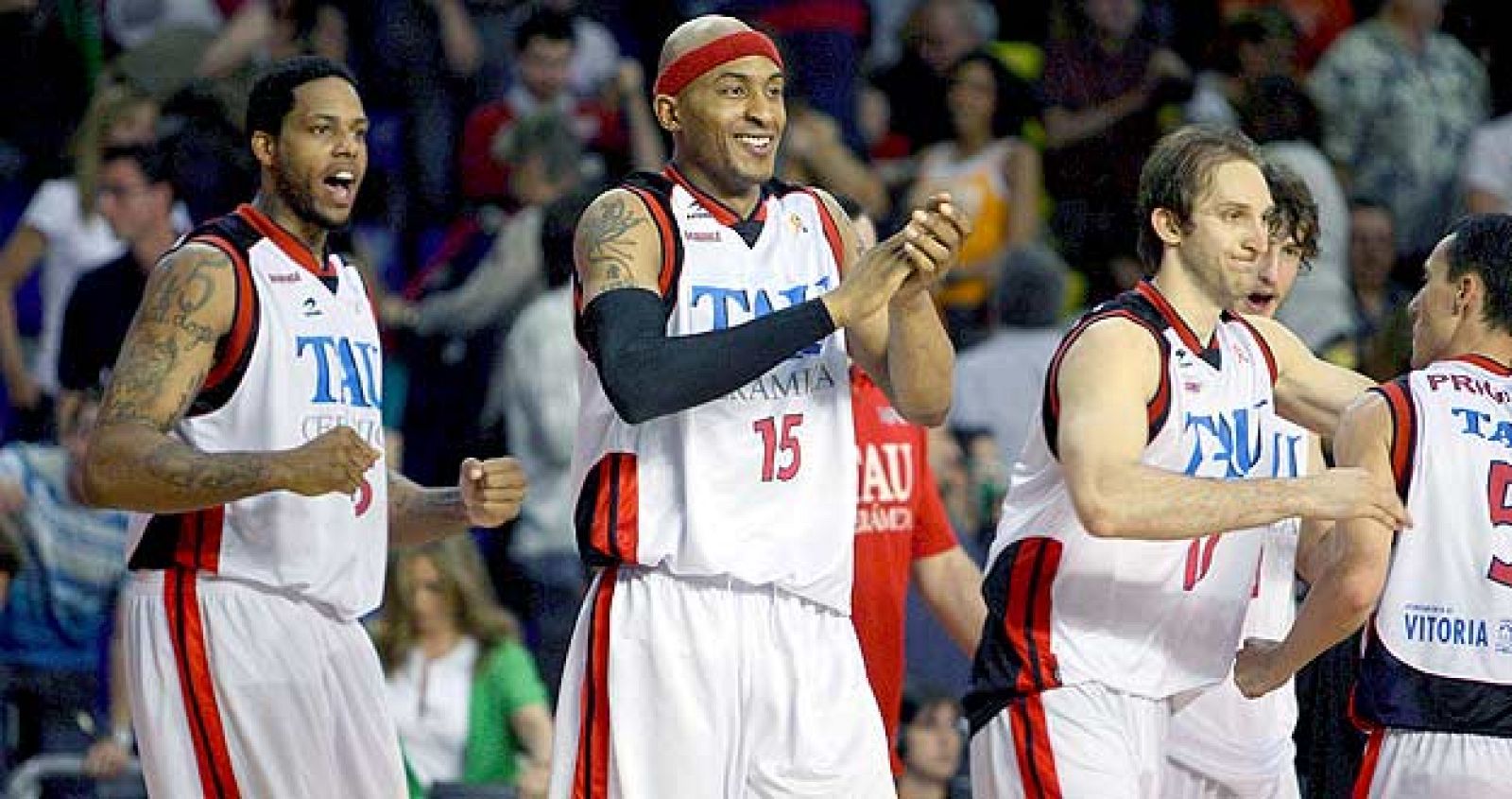 El Tau, a una victoria del título