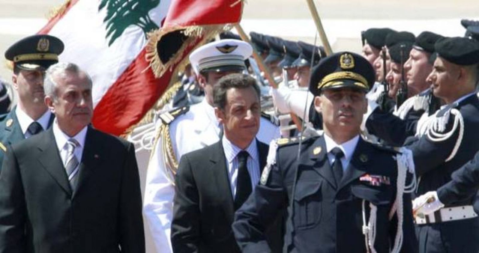 Suleiman recibe a Sarkozy en Beirut