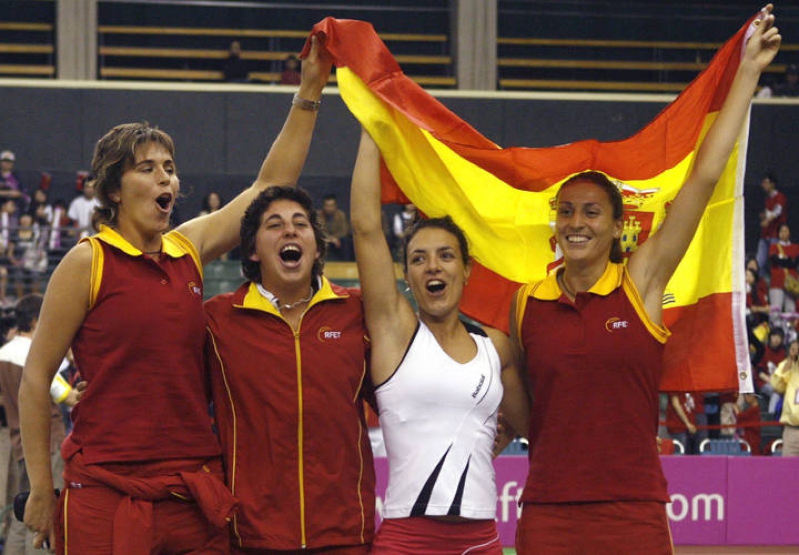 Las jugadoras españolas celebran su pase a la final de la Copa Federación. Ahora, sólo queda Rusia antes de poder levantar la copa.