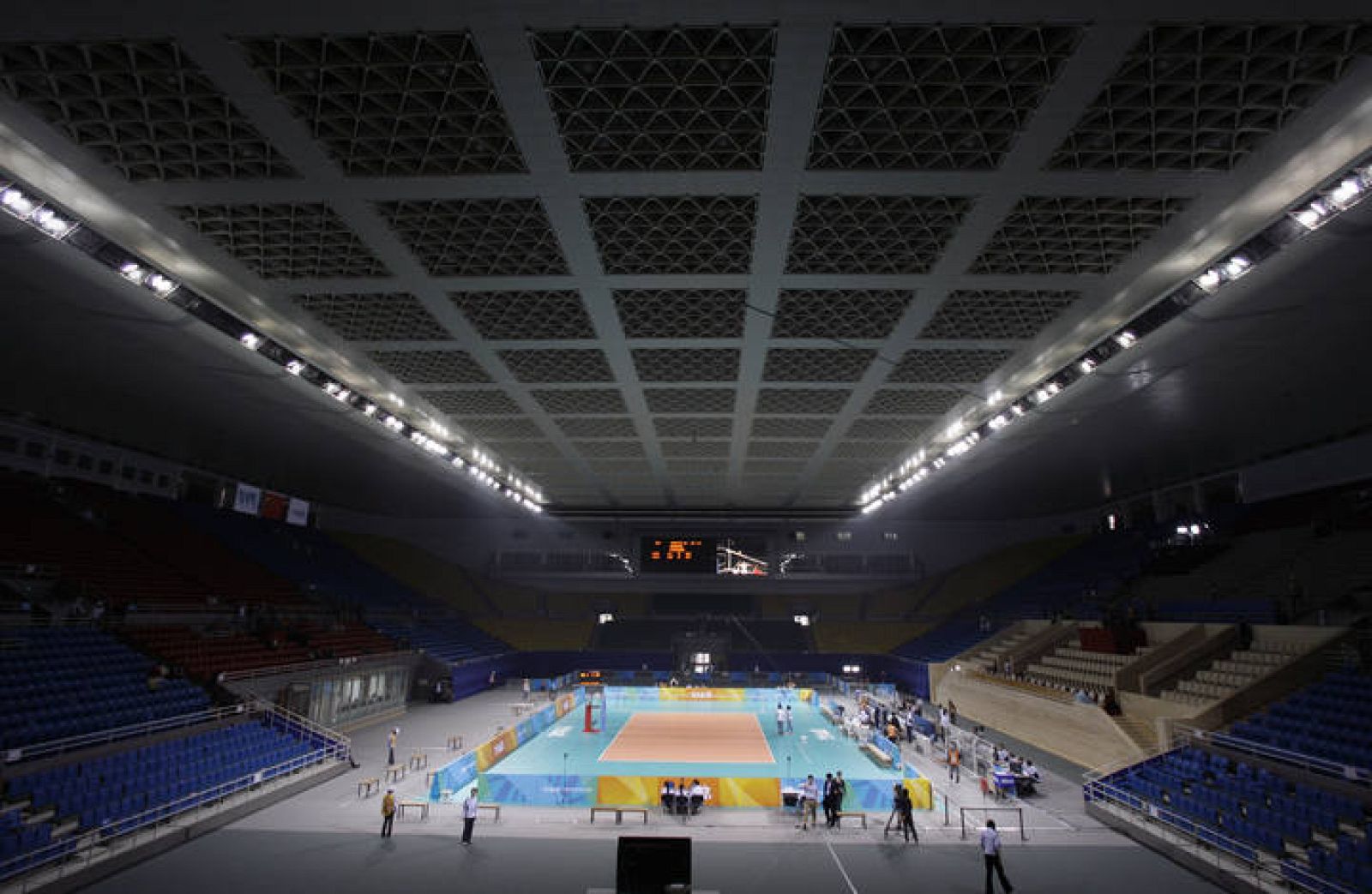 Interior del Estadio Cubierto de la Capital
