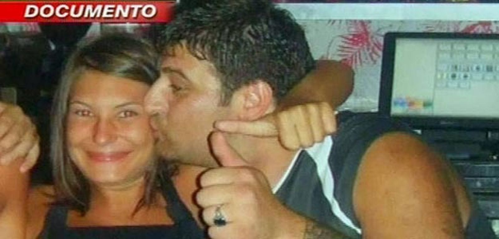 La policía traslada al asesino confeso de la joven de Lloret de Mar. 