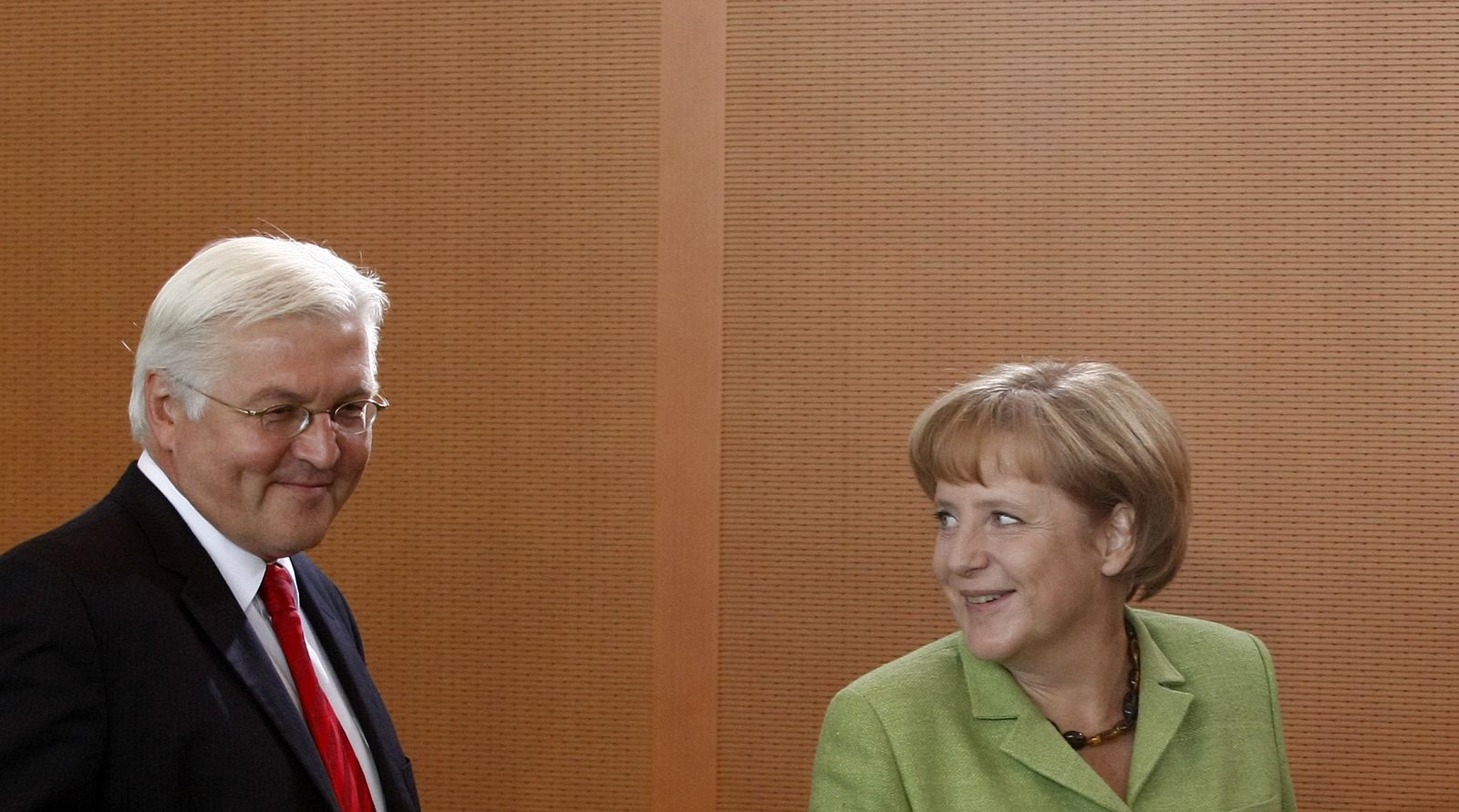 La canciller alemana Angela Merkel y el ministro de Exteriores Frank-Walter Steinmeier, esta semana en Berlín.
