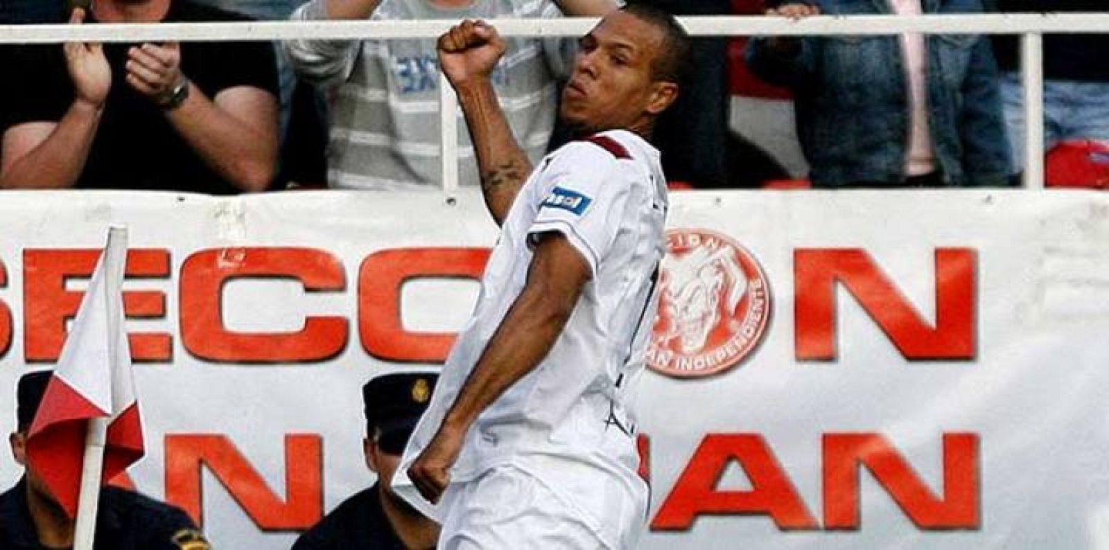 El Sevilla comineza su andadura en la competición que tantas noches de gloria le ha dado, la UEFA. 