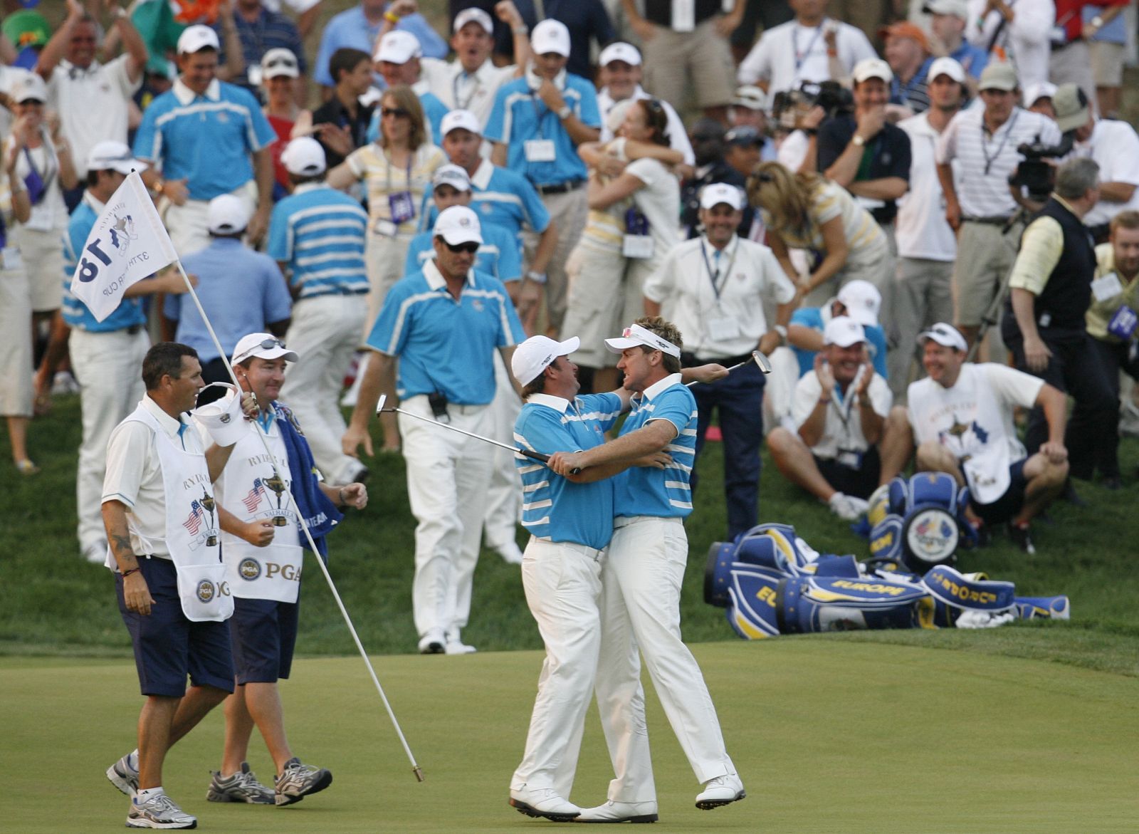 El equipo europeo durante la segunda jornada de la Ryder Cup.