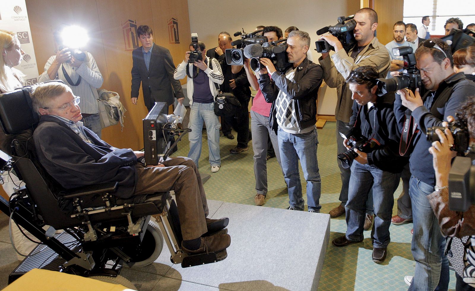 El físico británico Stephen Hawking, en Santiago de Compostela