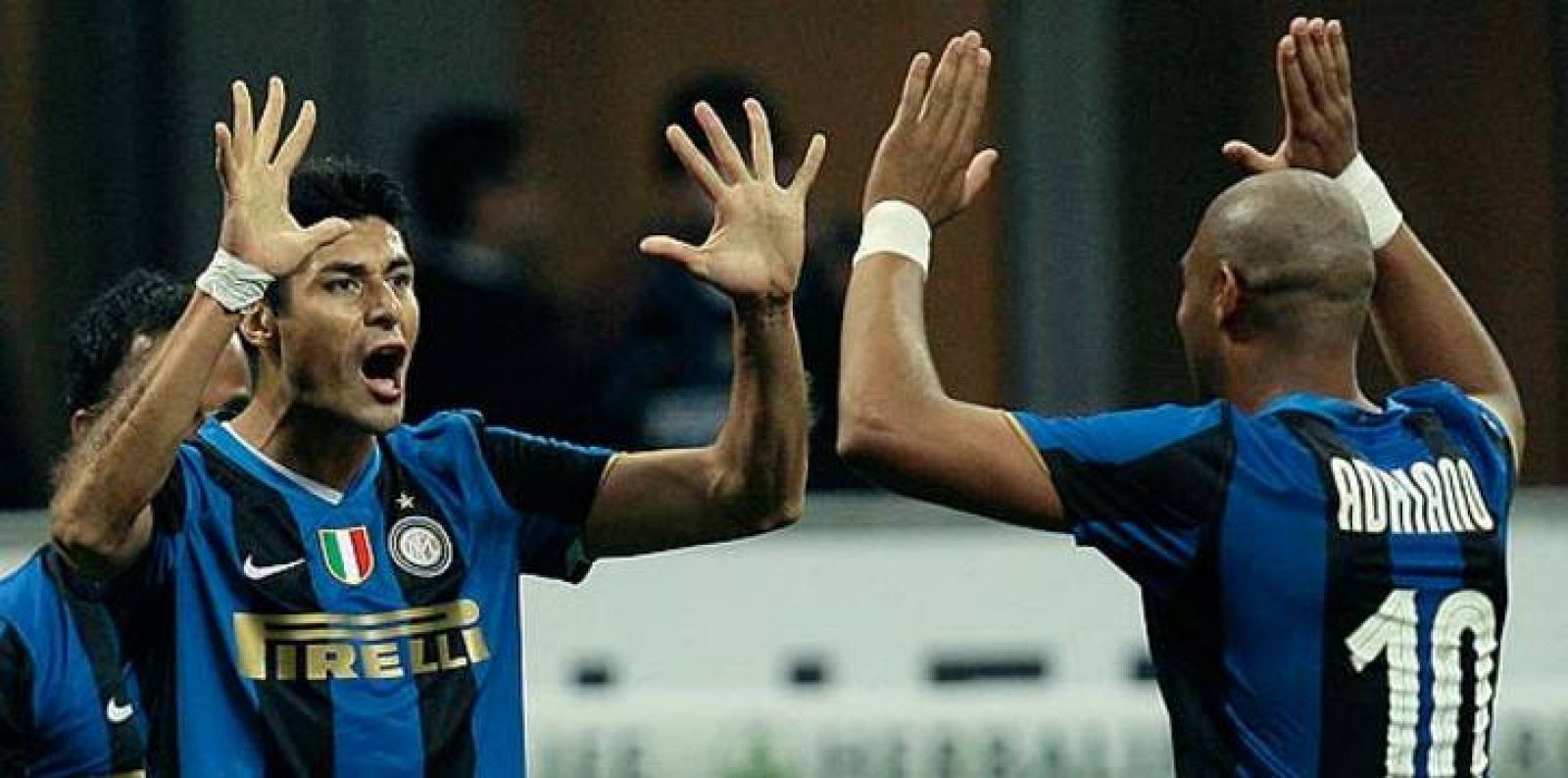 El Inter y el Milán se enfrentan en un partido muy esperado.