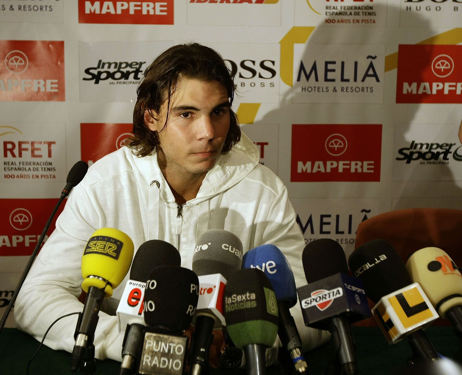 Rafa Nadal durante la rueda de prensa, donde anunció su ausencia en la final de la Copa Davis.