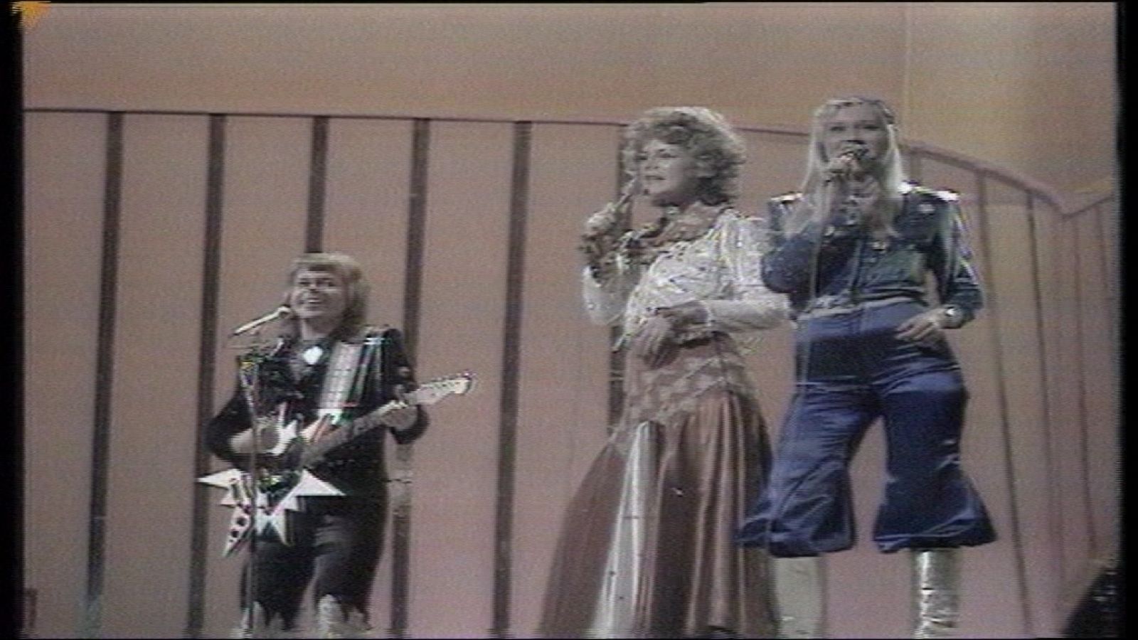 1974 - Suecia - Ganar en 1974 con el tema "Waterloo" catapultó a los suecos Abba a los primeros puestos de las listas europeas.