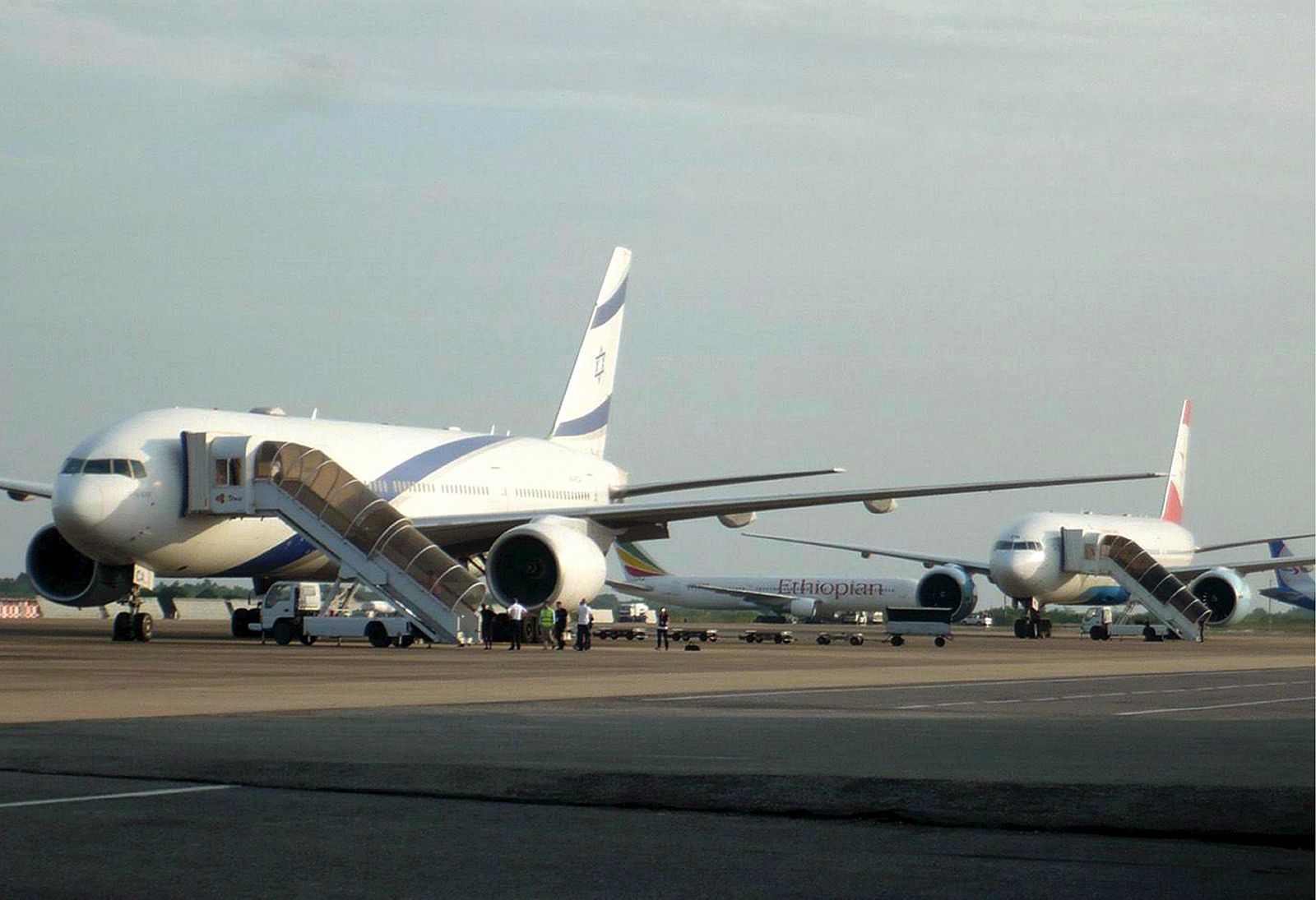Aviones de aerolíneas internacionales en el aeropuerto de Utapao