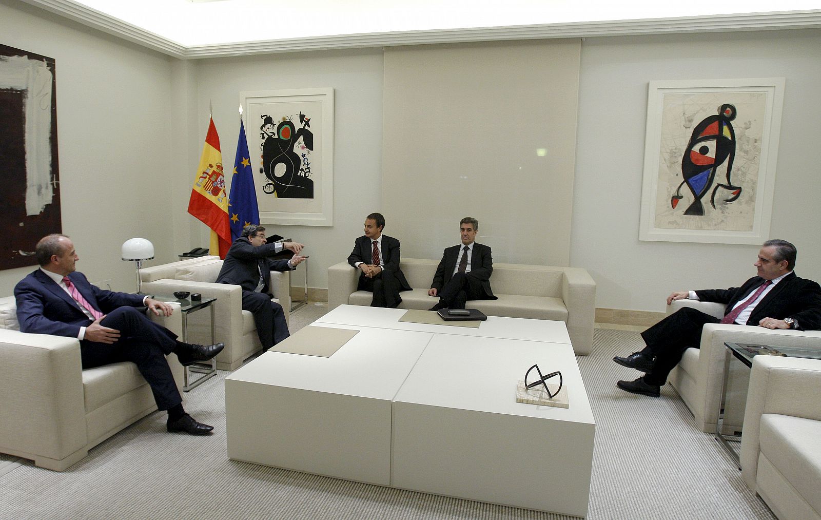 ZAPATERO ECONOMÍA