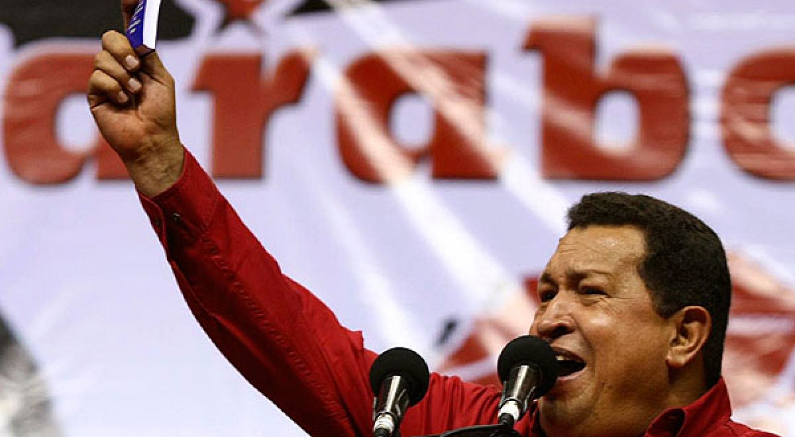 Chávez quiere cambiar la Constitución