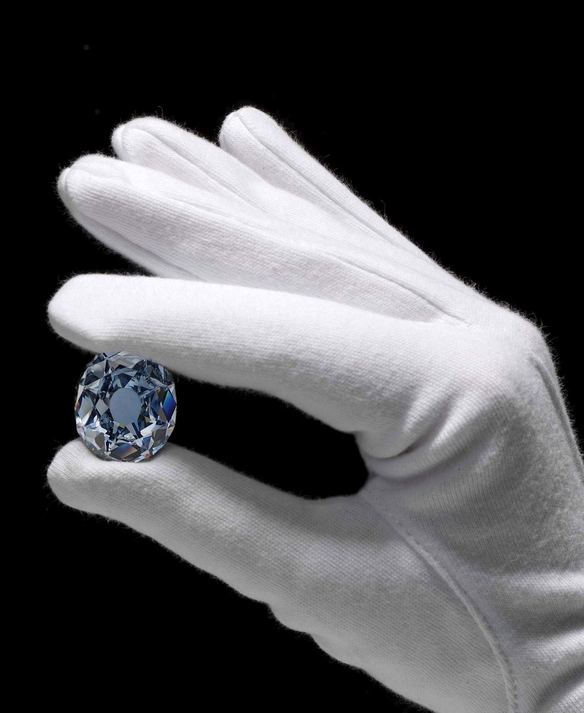 Imagen del diamante azul de 35,56 quilates, subastado por 18,7 millones de euros