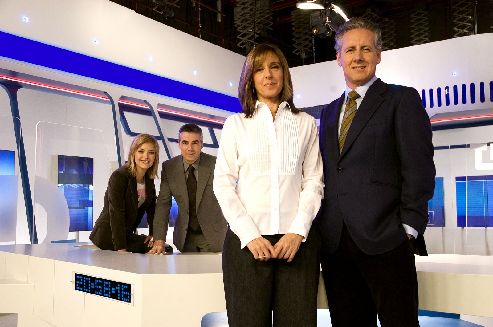 Lorenzo Milá, Ana Blanco, David Cantero y María Casado.