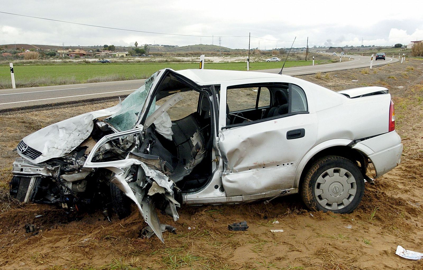 Accidente de tráfico del 2 de enero en el que han muerto un niño de 11 años y un hombre de 50. Ha ocurrido en la N-432, a diez kilómetros de Badajoz, en dirección a Sevilla.