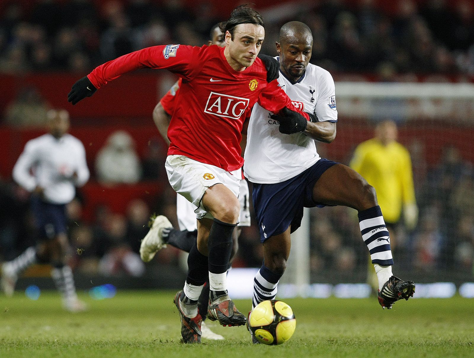 El jugador del Manchester United, Berbatov ha conseguido el gol de la victoria.