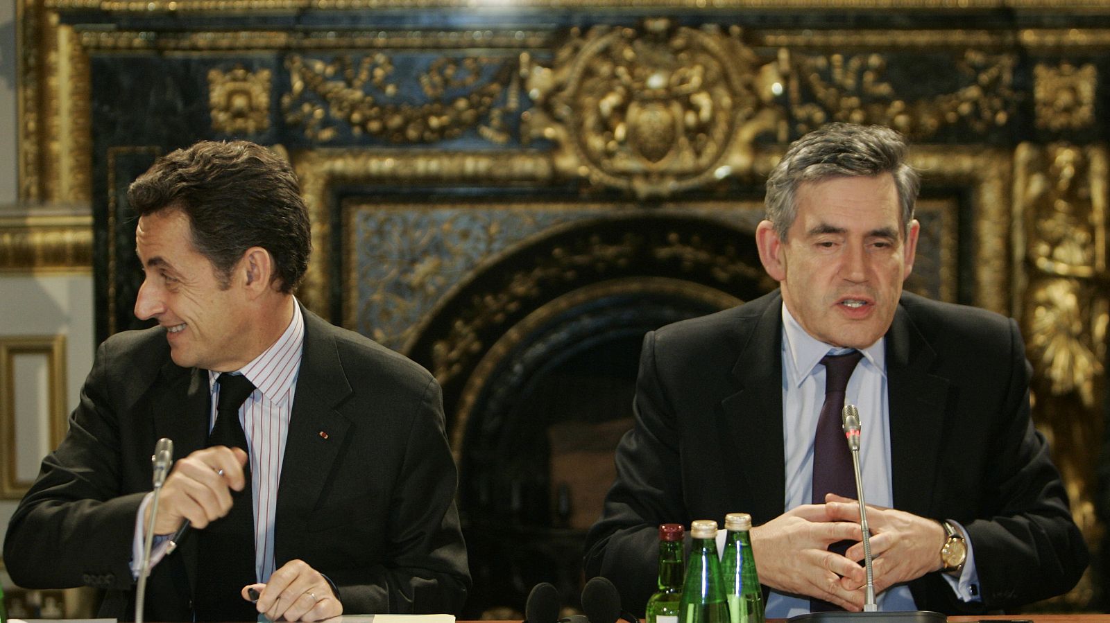 Brown y Sarkozy, durante una reunión celebrada en Londres en diciembre.